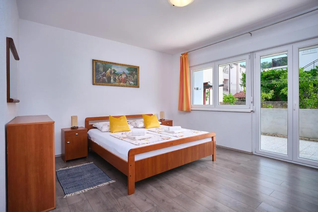 Apartment Sime Trogir