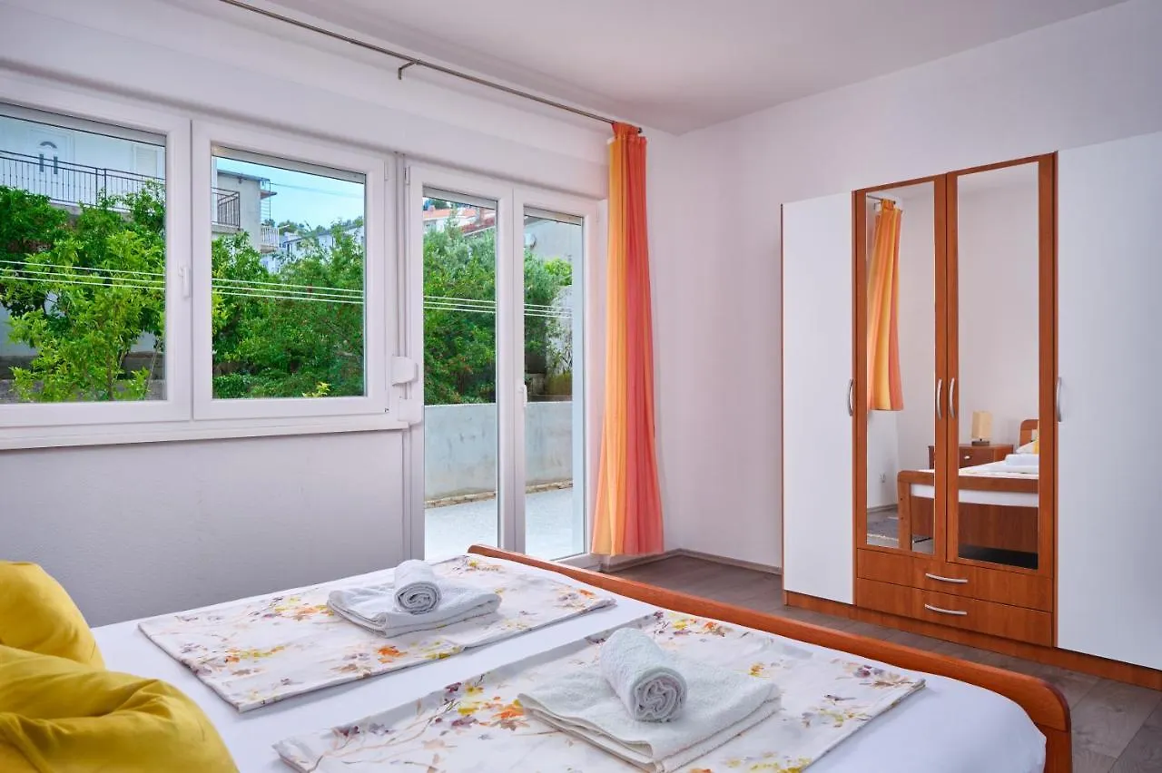 Apartment Sime Trogir Kroatien
