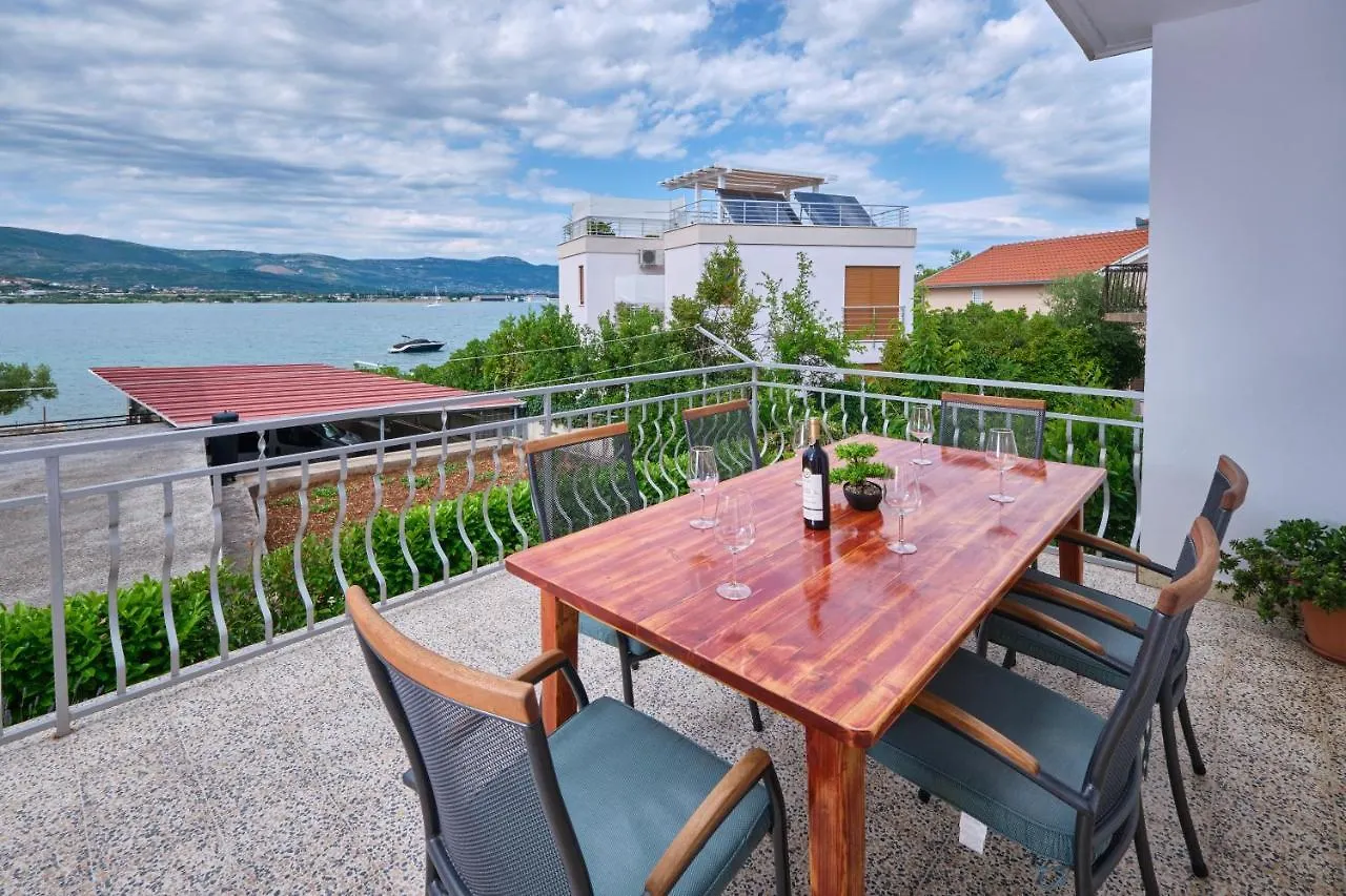 Apartment Sime Trogir