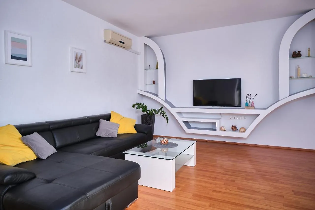 Apartment Sime Trogir