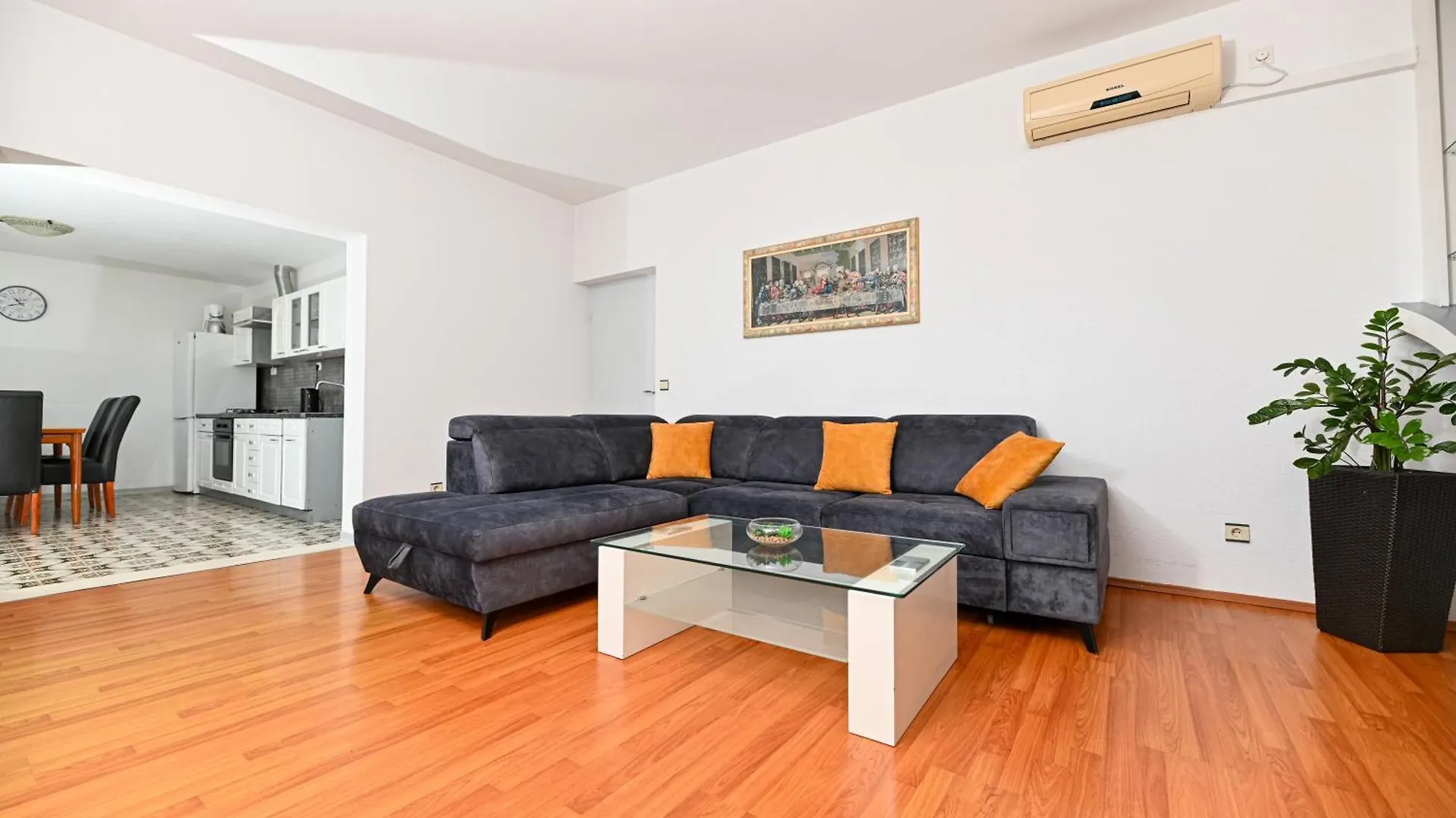 Apartment Sime Trogir 0*,  Kroatien