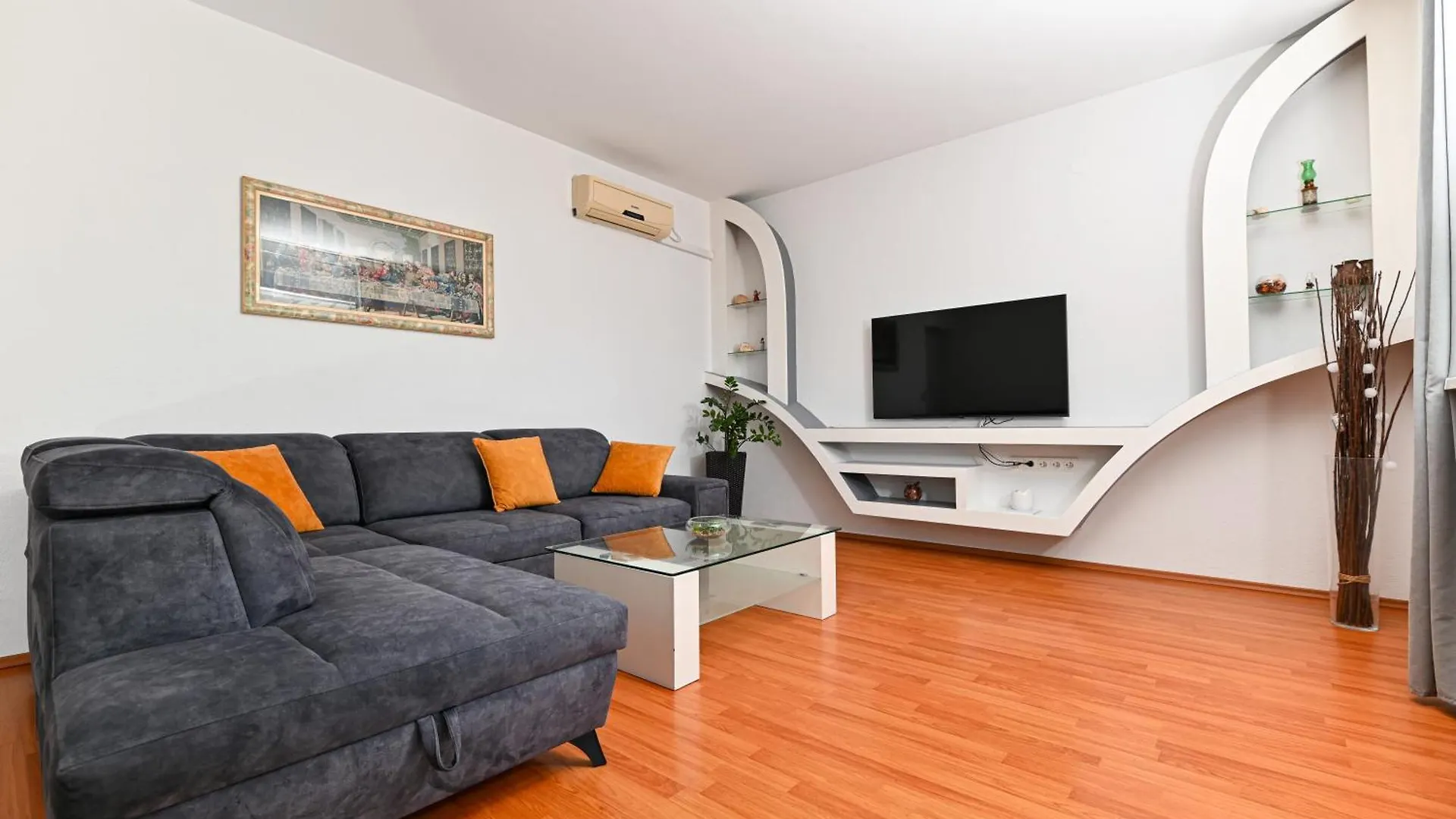 Apartment Sime Trogir 0*,  Kroatien